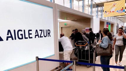 Nour a dû payer 1.000 dollars pour un nouveau billet d'avion