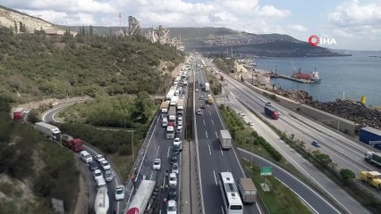 TEM’de Kaza: Tır Devrildi, 5 Kilometrelik Kuyruk Oluştu