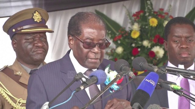 Drejtoi për tre dekada/ Vdes lideri historik i Zimbabve, Robert Mugabe