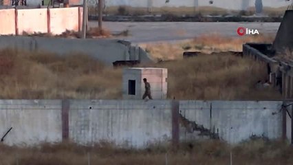 YPG'li teröristler sınırda görüntülendi