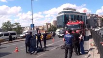 Taksim'de yolun karşısına geçmeye çalışan yaşlı adama motosiklet çarptı