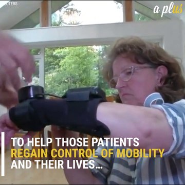 Gyroscope Gloves Reduce Hand Tremors In Parkinson’s Patients