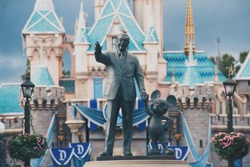 Disney Parks Has a Ban on Adults Wearing Costumes