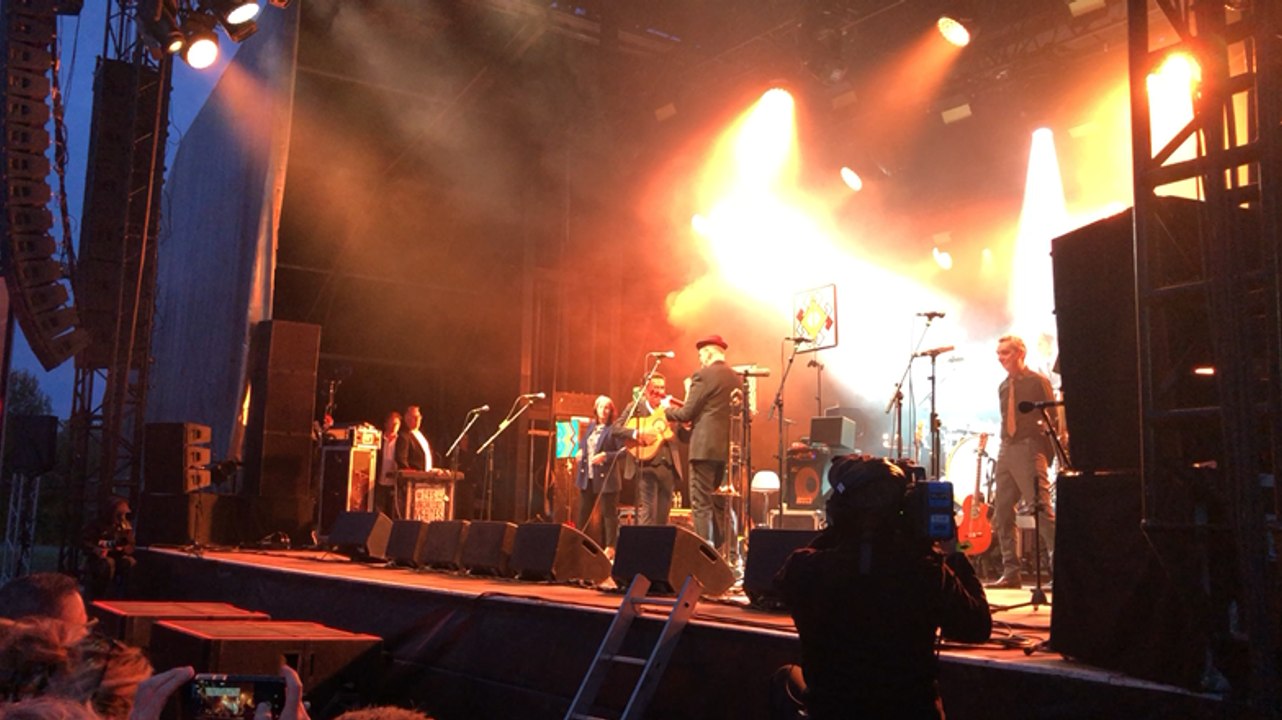 Les Négresses Vertes en concert au festival Face & Si