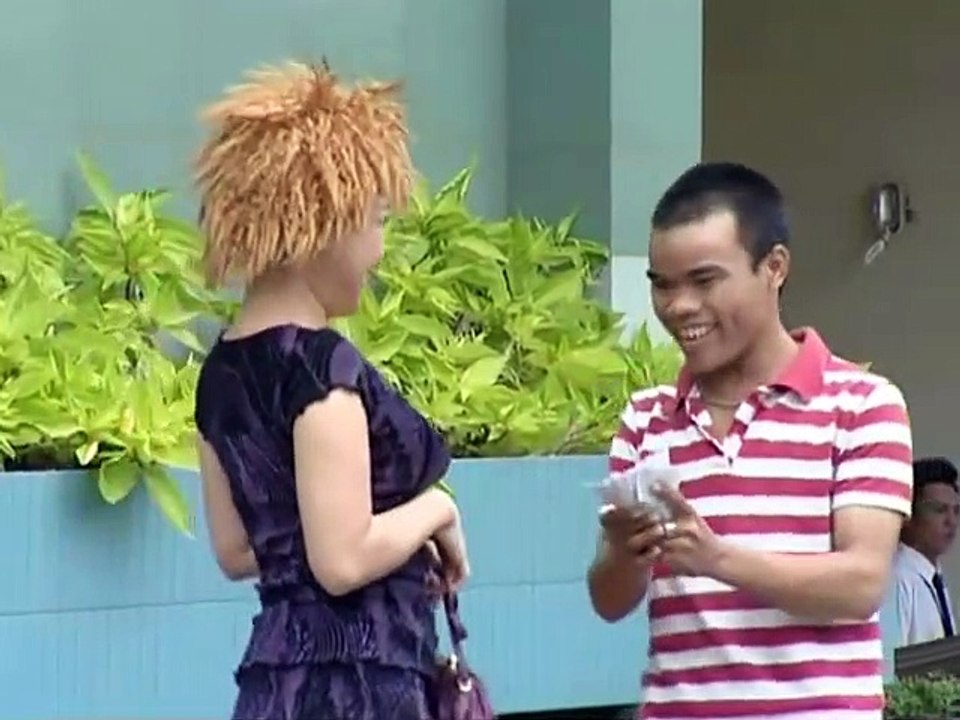 Cười chút thôi - Đoán tuổi