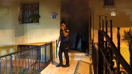 Duman saran binada mahsur kalanları itfaiyeciler kurtardı