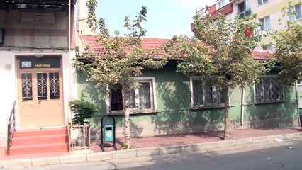 Mahalledeki camiler için evleri tek tek satın aldılar