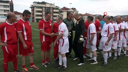 Şöhretler karması futbol karşılaşmasında renkli görüntüler yaşandı