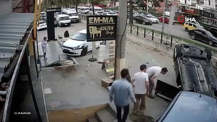 Otomobile çarptıktan sonra takla attı