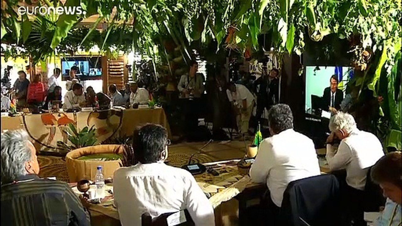 Siete países de América del Sur pactan por el Amazonas en Leticia