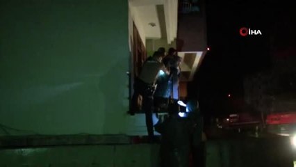 Ev yıkıldığında içinde bulunan Alparslan o anları anlattı