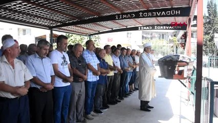 İzmir emekli polis memuru eşini sırtından 3 kurşunla vurmuş