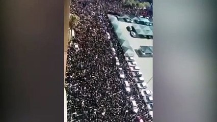 Güney Afrika'da kadınlar protesto etti, cumhurbaşkanı yasa değiştirme sözü verdi