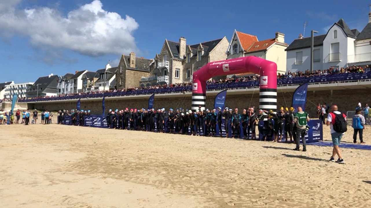 Des milliers de spectateurs ont suivi le triathlon