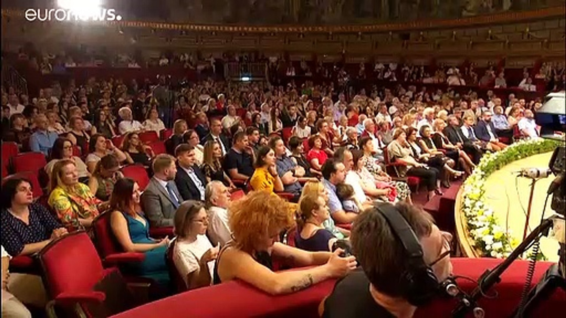⁣Где арфа встречает сопрано