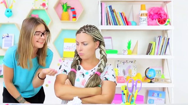 8 MATERIAL ESCOLARE COMESTÍVEIS GIGANTES vs MINIATURAS DIY PEGADINHAS PARA FAZER NA ESCOLA!