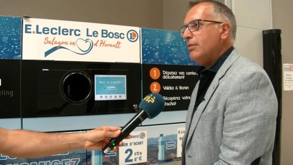 Recyclage des bouteilles en plastique au Centre Leclerc du Bosc