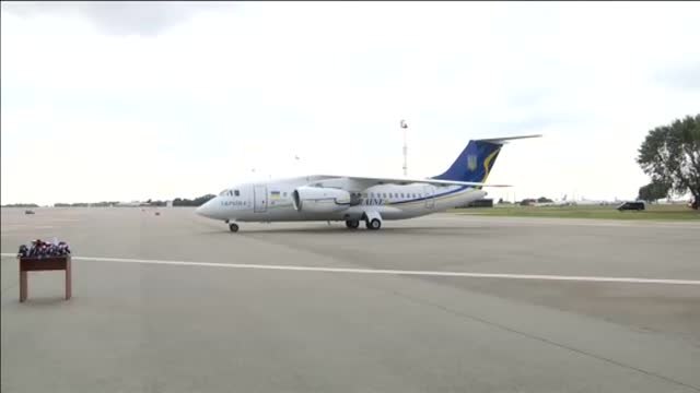 Llegan a Ucrania 35 presos liberados por Rusia tras un intercambio de prisioneros