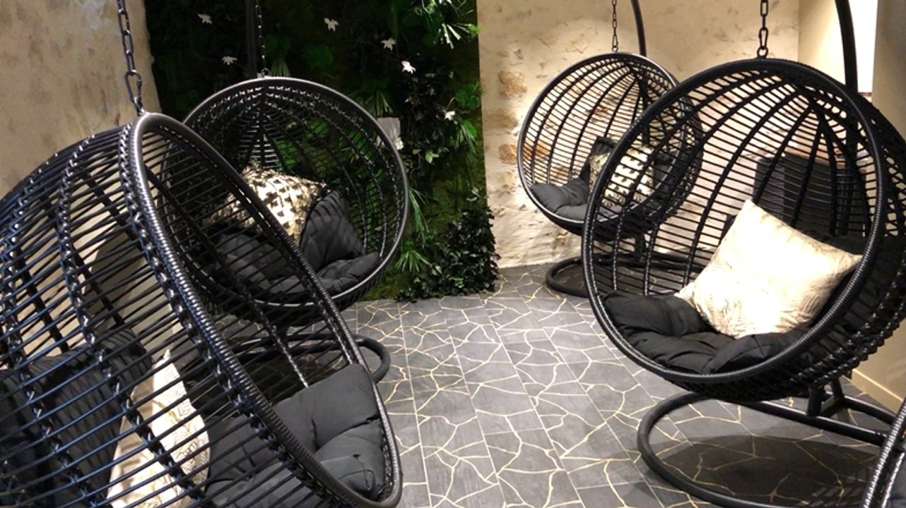 Visite en images du spa-coiffure de luxe de La...