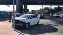 Beyoğlu'nda polis midibüsü otomobille çarpıştı - İSTANBUL