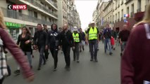 Gilets jaunes : une rentrée sans grande ampleur, marquée par des violences