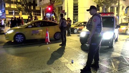 Kadıköy'de taksiye ateş açtılar: 1 yaralı