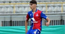 16 yaşındaki Kazak asıllı Türk oyuncu Ravil Tagir, İngiltere maçına damga vurdu