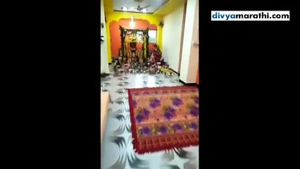 ज्येष्ठा गौरींसमोर उभारला संत ज्ञानेश्वरांच्या जीवनातील प्रसंगांचा देखावा