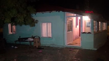 Sinop'ta gece etkili olan sağanakta su basan evlerde temizlik
