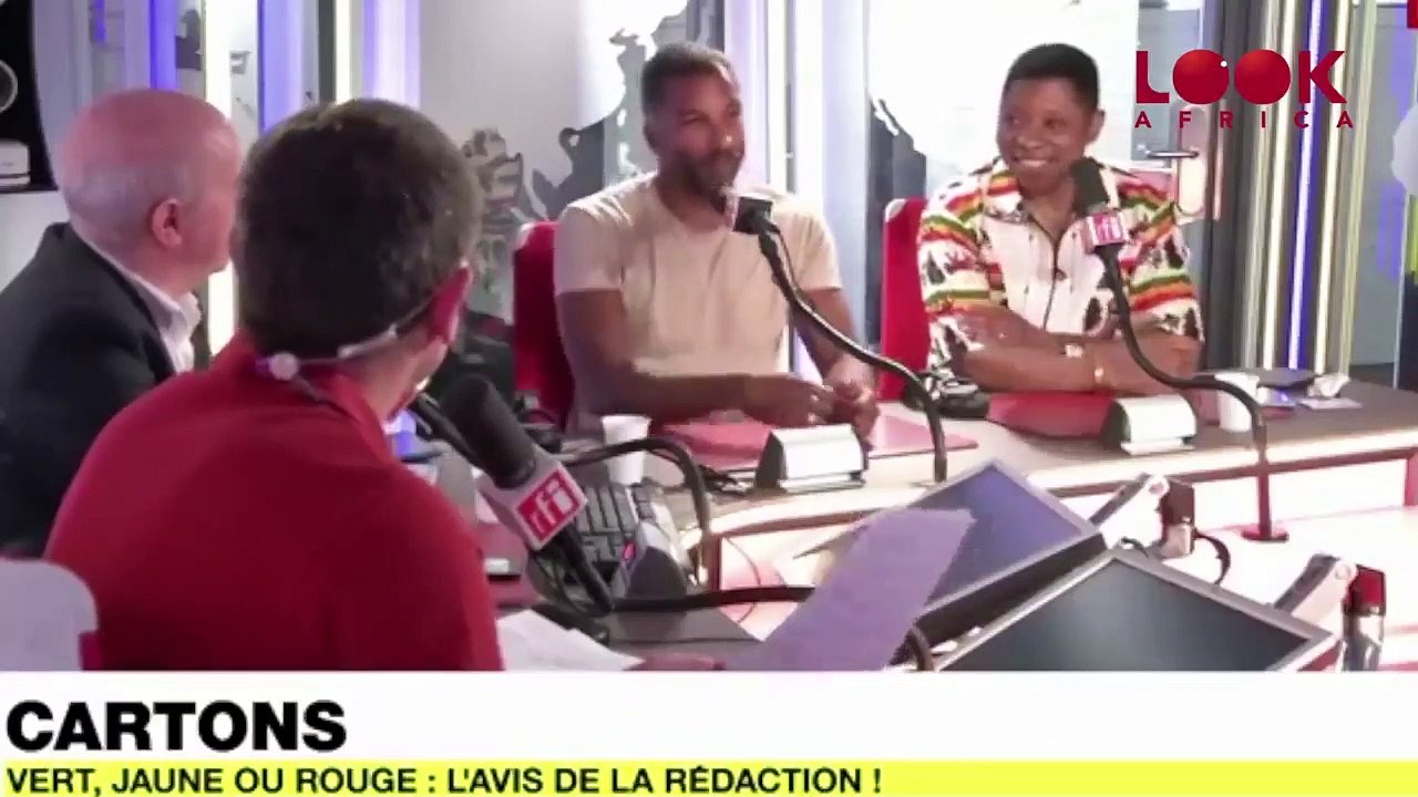 Habib Bèye donne un carton orange à saah