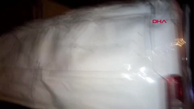 Mardin lastiği patlayan minibüs, şarampole devrildi 5 yaralı