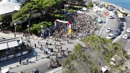 Yüzlerce bisikletlinin Üsküdar'dan Beykoz'a sahil turu havadan görüntülendi