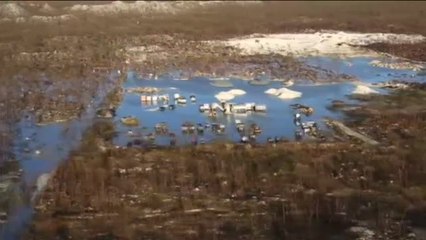 Los equipos de rescate peinan Bahamas en busca de supervivientes tras el paso de Dorian
