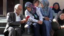 Diyarbakır'da hdp önündeki oturma eylemi 6'ncı gününde