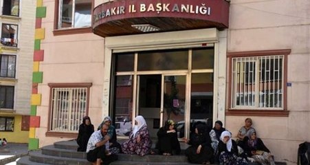"Çocuğumuz dağa kaçırıldı" deyip eylem yapan aile: HDP'liler bizi uzun namlulu silahlarla tehdit etti