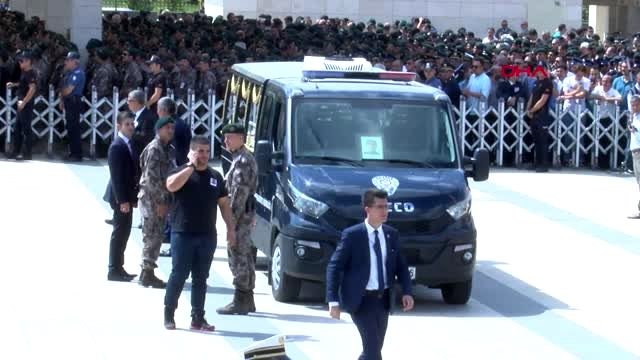 Şehit özel harekat şube müdürü tufan kansuva son yolculuğuna uğurlandı -1