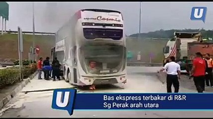 Bas ekpres terbakar, 14 terselamat