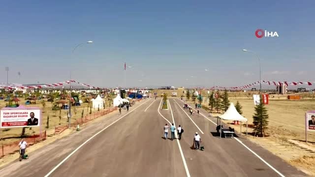 Dünya Motokros Şampiyonası'nda finaller yapılıyor