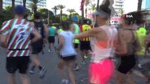 Uluslararası İzmir Yarı Maratonu renkli görüntülere sahne oldu