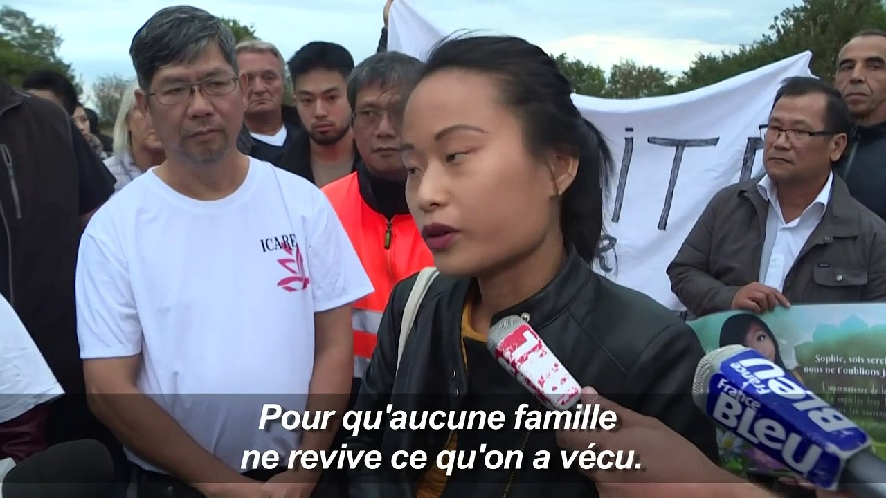 Lâcher de colombes en souvenir de Sophie Le Tan, étudiante disparue il y a un an