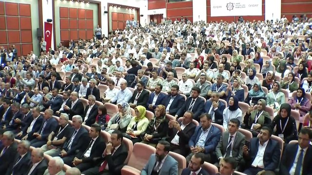 Cumhurbaşkanı Erdoğan: 'İstanbul Büyükşehir gibi el değiştiren bazı belediyelerde 28 Şubat dönemini hatırlatan uygulamalara imza atılıyor.' - MALATYA