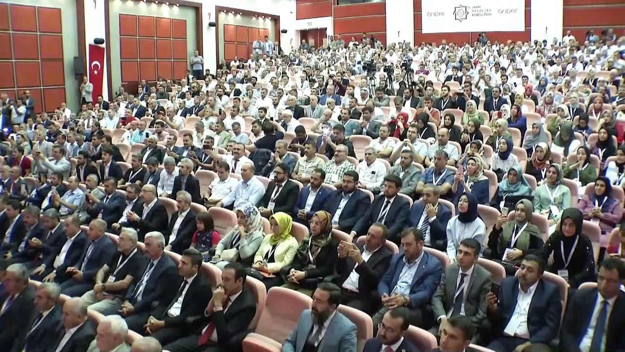 Cumhurbaşkanı Erdoğan: 'İstanbul Büyükşehir gibi el değiştiren bazı belediyelerde 28 Şubat dönemini hatırlatan uygulamalara imza atılıyor.' - MALATYA