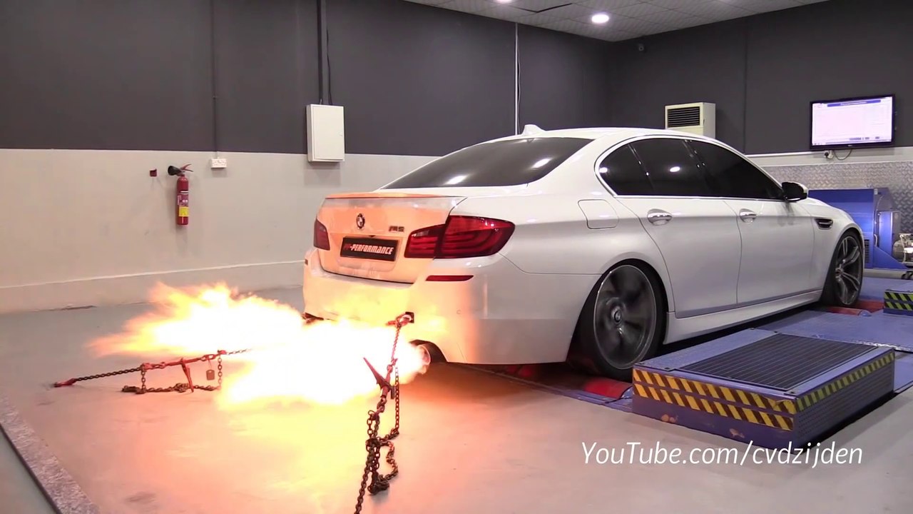 785HP BMW M5 F10 Akrapovic PP Performance - Dyno Run + INSANE FLAMES!