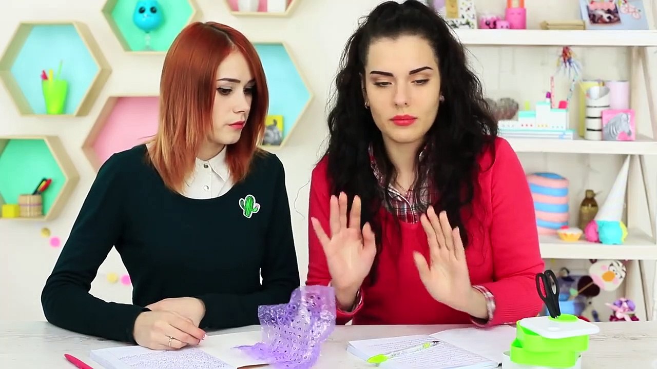 8 Weird Ways To Survive School Amazing DIY Board Games (2)