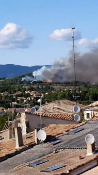 Pertuis : un feu de végétation est en cours