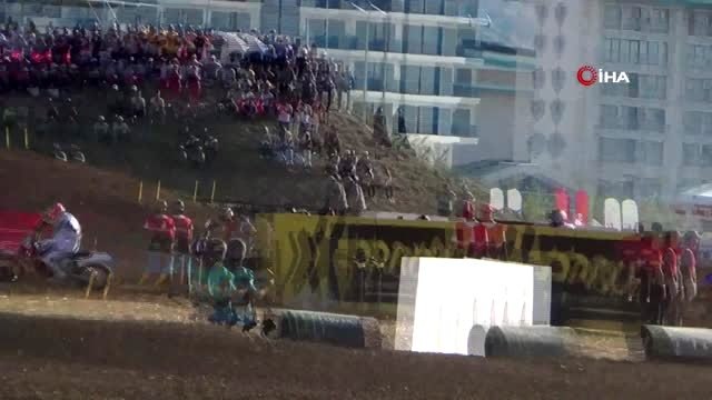 Bakan Kasapoğlu Dünya Motokros Şampiyonası Finaline katıldı