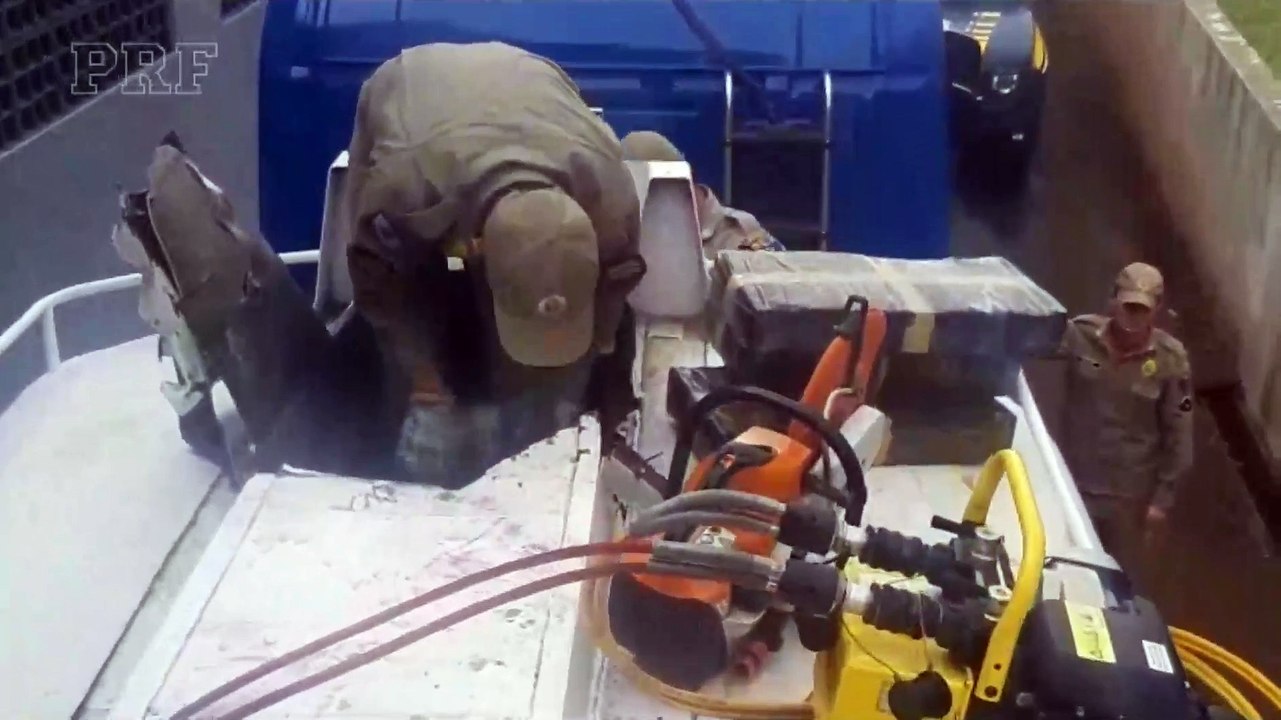 PRF apreende 4,6 toneladas de maconha e faz a maior apreensão do ano no Paraná