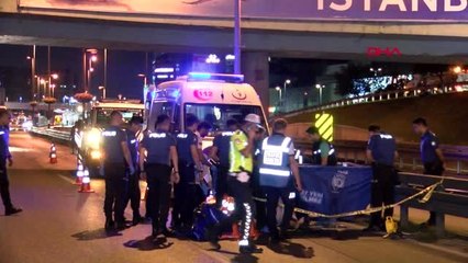 İstanbul şirinevler'de 5 araç birbirine girdi 1 ölü, 3 yaralı -ek görüntü