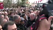 Kılıçdaroğlu’na şehit cenazesinde yumruklu saldırı