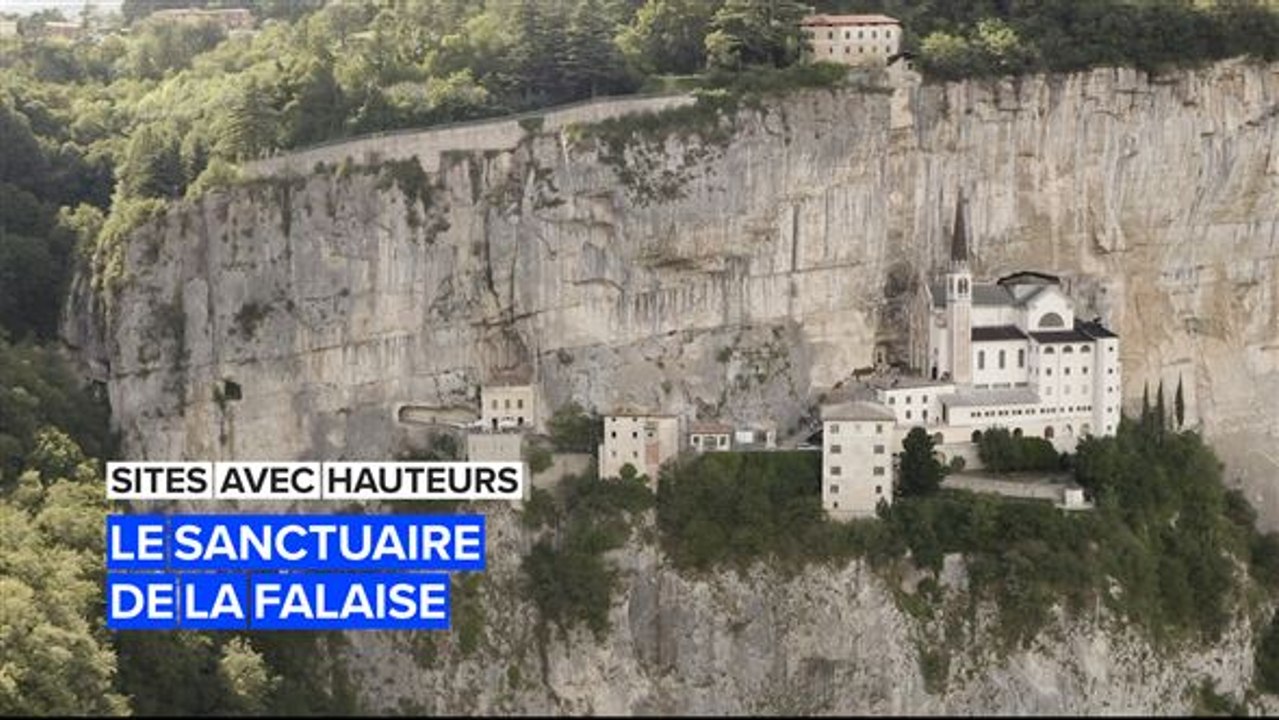 Série hauteurs : Le Sanctuaire sur une falaise rocheuse